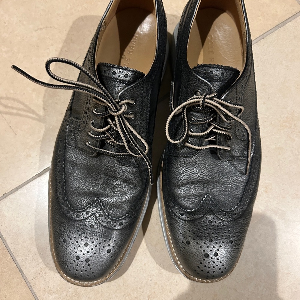 Cole Haan 0Grand wingtips Sz 10